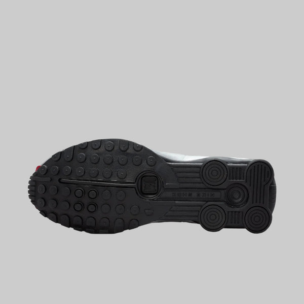 Nike Shox R4, Metallic Silver/team Crimson-black