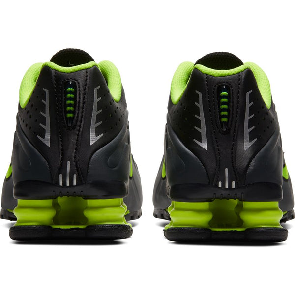 NIKE SHOX R4 (GS) BLACK/VOLT-ANTHRACITE-METALLIC SILVER