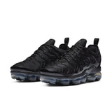 Vapor max black on black hotsell