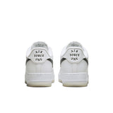 AIR FORCE 1 07 PRM, WHITE/BLACK-METALLIC GOLD-COCONUT MILK