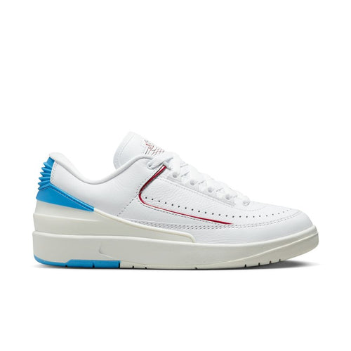 WMNS Air Jordan 2 Retro Low, WHITE/GYM RED-DK POWDER BLUE-SAIL